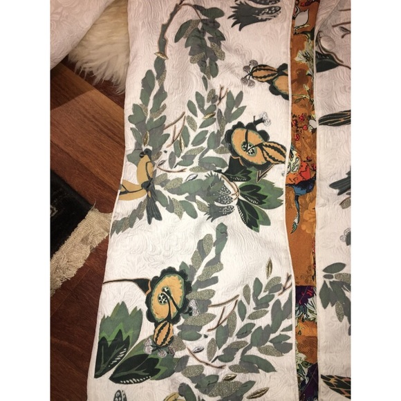 NEW! *RARE* Hemant & Nandita Embroidered Coat - Picture 7 of 8